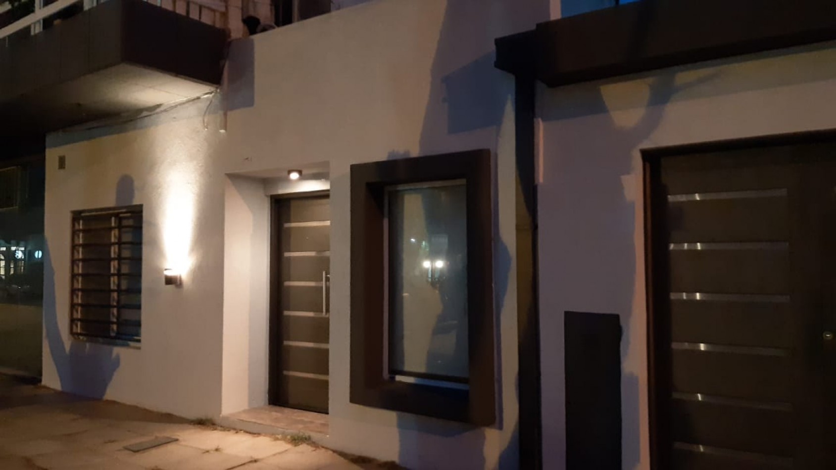 CASA AL FRENTE