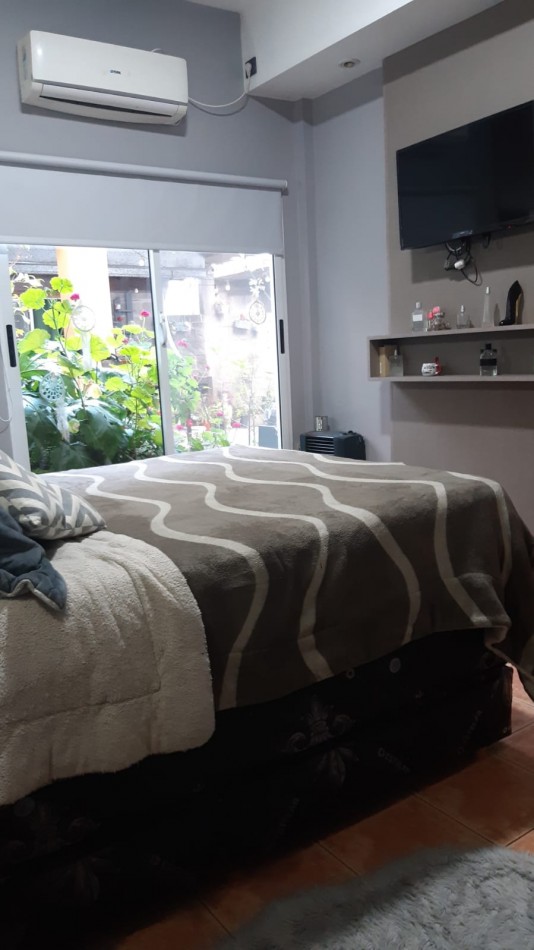 CASA AL FRENTE