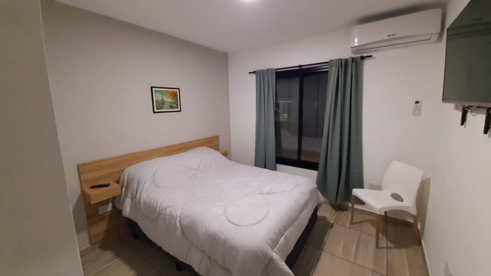 CHALET CON AMPLIO PARQUE