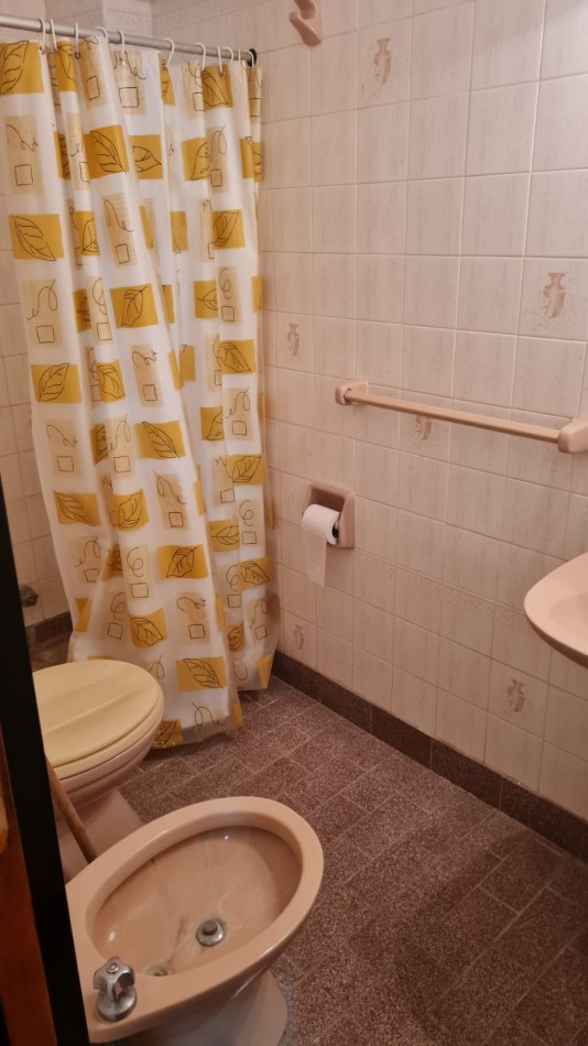 DEPARTAMENTO AL FRENTE