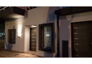 CASA AL FRENTE